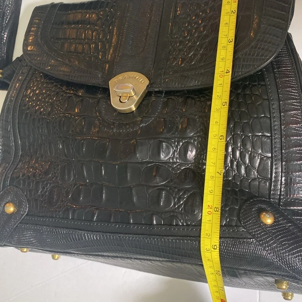 Vintage Brahmin Mariel’ black Melbourne handbag purse excellent condition.